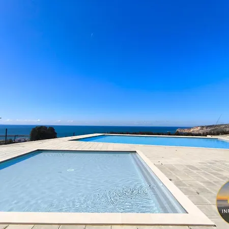 Infinity View 纳扎雷